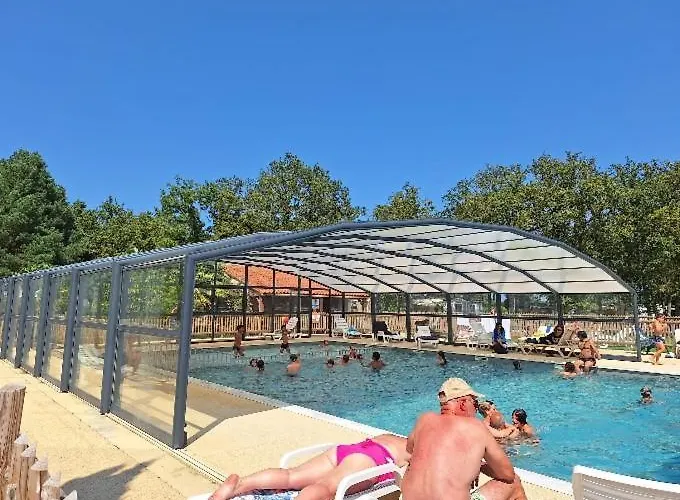 Mobil-home 6 Personnes 3 * La Boissiere-de-Montaigu